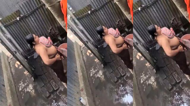 Indian Sexy Bhabhi Nude Secretly Recorded Sex CCTV Capture