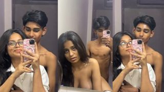 Hot Chasmish GF Fingaring Giving Blowjob Fucking Hard Video’s