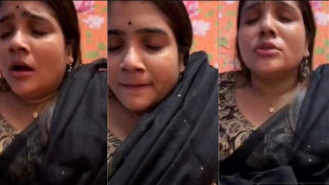 Punjabi Desi Bhabhi Enjoying – Missionary Sex on Bed