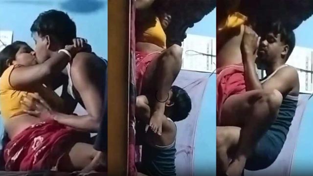 Desi Mature Hot Aunty Fucking Hardly by Young Lovers